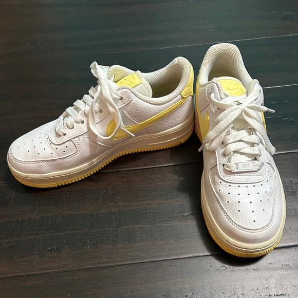 Nike Air Force 1s - Picture 5 of 5